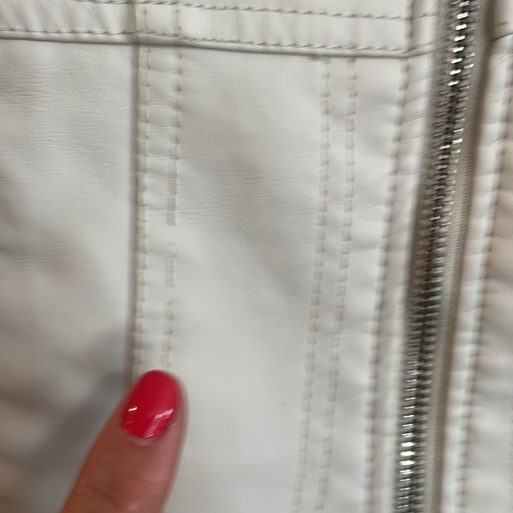 Girls fAux leather jacket, super cute, by JouJou. Size XL (18). Bundle & Save! - Picture 4 of 7
